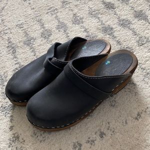 Lottas Swedish clogs